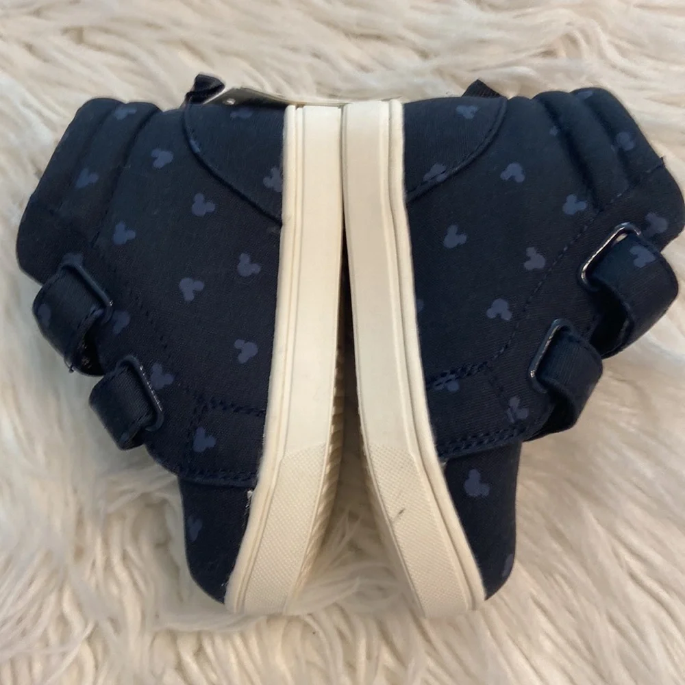 GAP Blue High-Top Sneakers with Velcro Straps size 7 brand new with tag